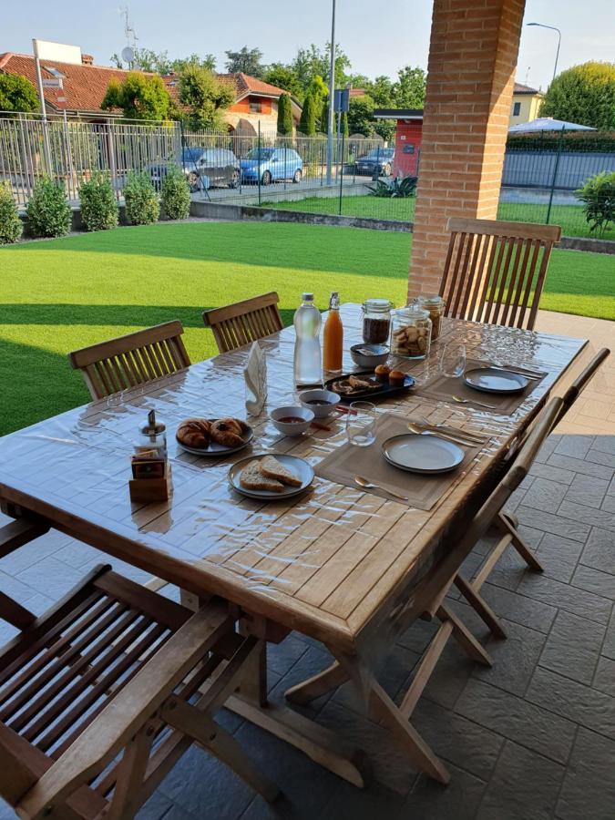 B&B Casa Sara Cassano dʼAdda Eksteriør bilde